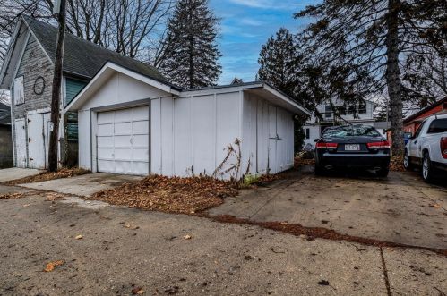 4723 7 Ave, Kenosha WI 53140-4150 exterior