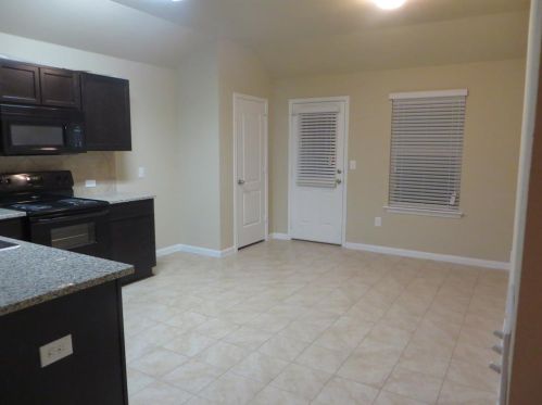 505 Pinnacle Dr, Georgetown TX  78626 exterior