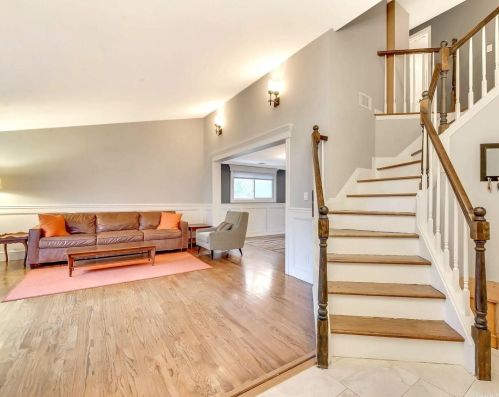 39 Continental Dr, South Setauket, NY 11720-1401