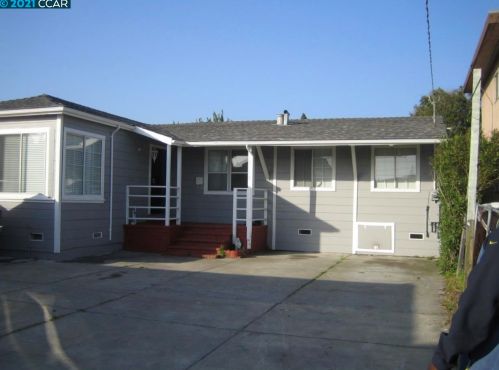 6110 17th St, Oakland, CA 94621-4108