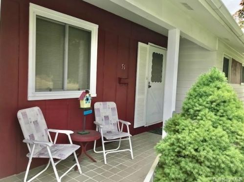 51 Eisenhower Dr, Middletown, NY 10940-4543