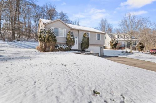 2270 Montgomery Rd, Sewickley, PA 15143-9516