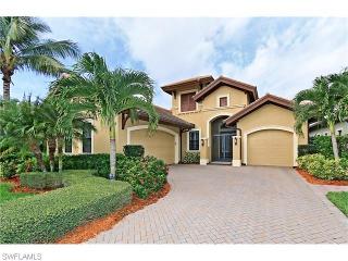 7469 Martinique Ter, Naples, FL 34113-3139