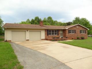2660 Shieldale Dr, Winston Salem, NC 27107-3690