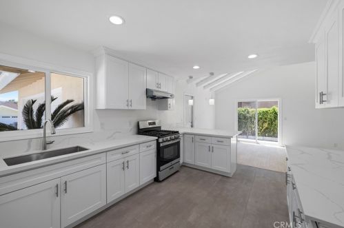 1485 Lassiter Dr, Walnut CA  91789-1210 exterior