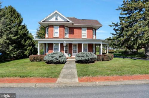 1959 Buchanan Trl, Upton, PA 17225-9169