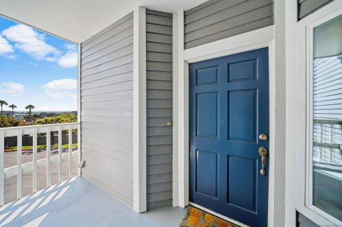 822 Ida Ave, Solana Beach, CA 92075-2439
