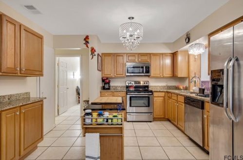 116 Beechwood Ln, Palm Coast, FL 32137-8627
