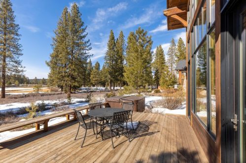 12308 Frontier Trl, Truckee CA  96161-4544 exterior