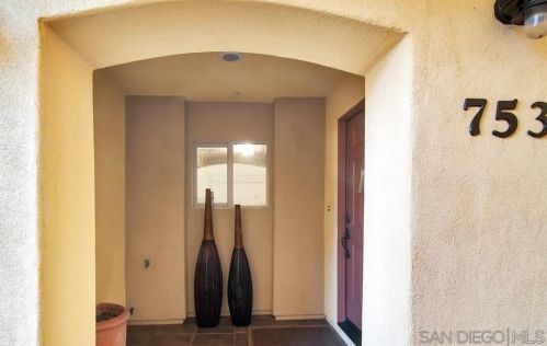 753 Diamond St, San Diego, CA 92109-2447