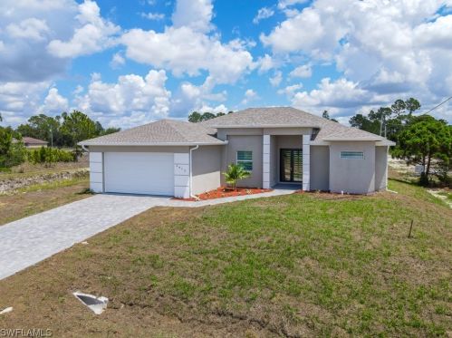 2912 35th St, Lehigh Acres, FL 33971-6735