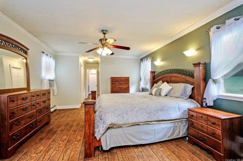 70 Mountain View Rd, Fishkill NY  12524-3209 exterior