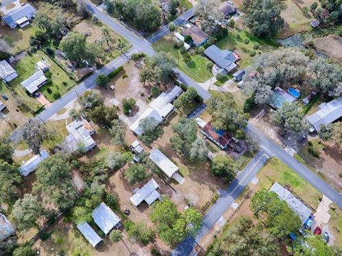 17320 65th Ln, Ocklawaha FL  32179-3220 exterior