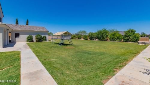 2710 Cattle Dr, Gilbert AZ  85297-8116 exterior