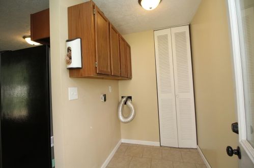 562 Kristine Ln, Franklin OH  45005-2152 exterior
