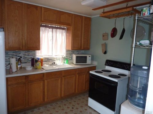 285 Sherwood Rd, Willits CA  95490-9501 exterior