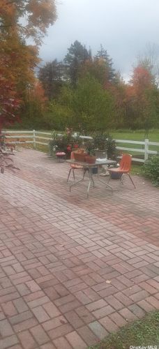 566 Lattintown Rd, Marlborough NY  12542-5143 exterior