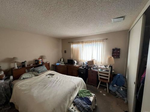 6654 Belle Glade Ave, San Diego CA 92119-2221 exterior