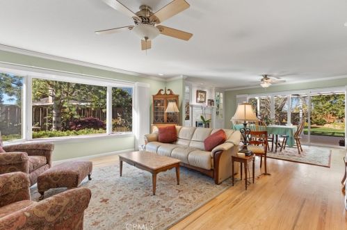 37 Ceres Cir, Chico, CA 95926-1408