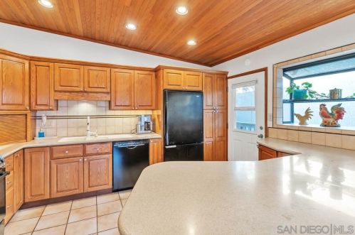 4006 Yale Ave, La Mesa CA  91941-7716 exterior