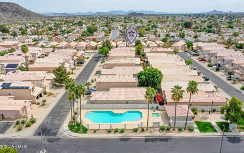 19809 49 Ave, Glendale AZ  85304-4311 exterior