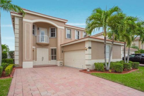 10549 Galleria St, West Palm Beach, FL 33414-3159