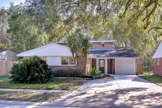 1001 Wiegand Dr, Westwego, LA 70094-3429