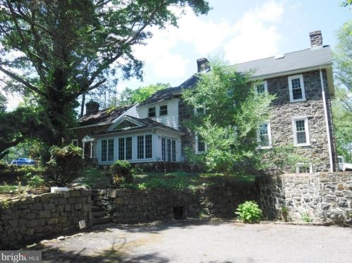 2110 Charlotte St, Gilbertsville, PA 19525-8510