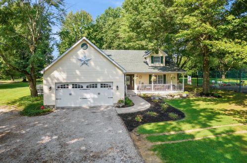 1755 Stuttgart Dr, Saint Martin OH  45118-8435 exterior