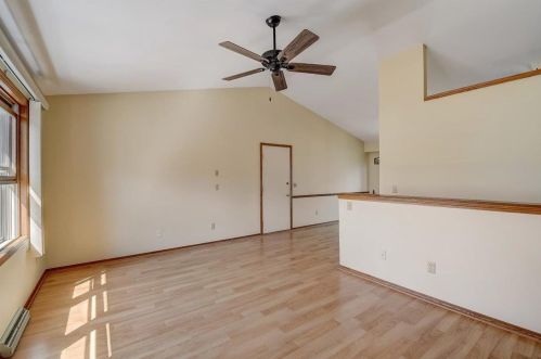7214 Valley Ridge Dr, Madison, WI 53719-2354
