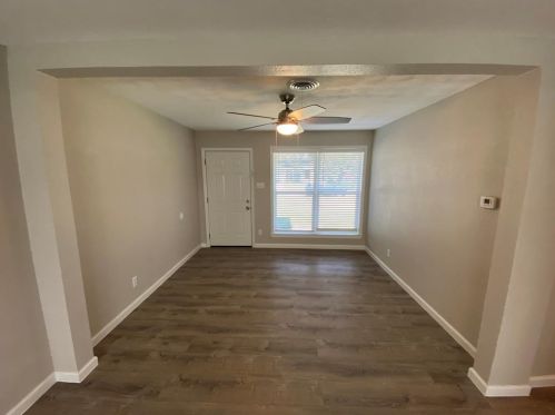 536 Royal Crest Dr, Richardson TX  75081-3432 exterior