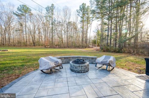 10629 Catharpin Rd, Spotsylvania VA 22551-4505 exterior