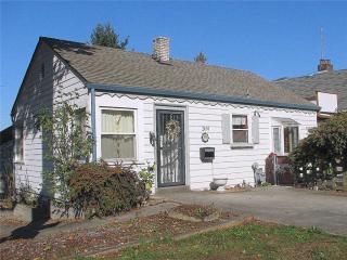 2630 Grand Ave, Everett WA  98201-3414 exterior