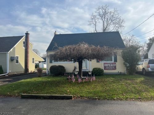 45 Valley Rd, Lincoln Park, NJ 07035-2510