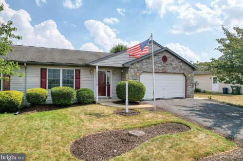505 Foggy Bottom Rd, Ephrata, PA 17522-8446