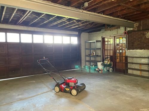 321 Ormond Ave, Hermitage PA  16146-3321 exterior