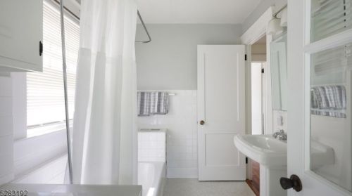 235 Seneca Pl, Westfield NJ  07090-4348 exterior