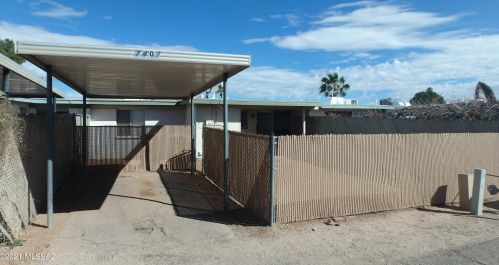 7407 Desert Spring Dr, Tucson, AZ 85730-3811