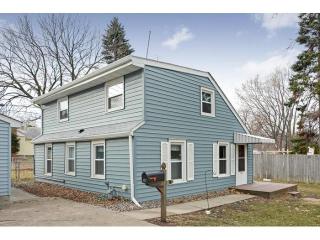 2532 2nd Ave, Saint Paul, MN 55109-3223