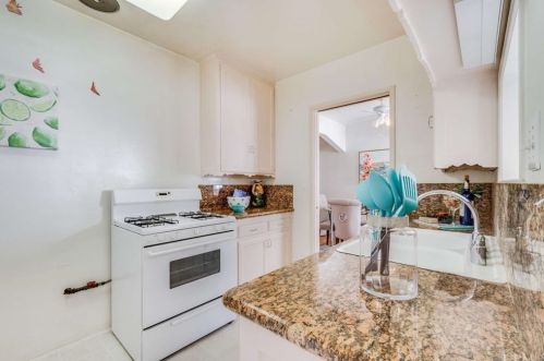 6139 Fidler Ave, Lakewood CA  90712-1256 exterior