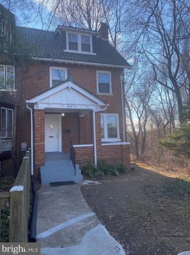 1638 Nicholson St, Washington, DC 20011-2818