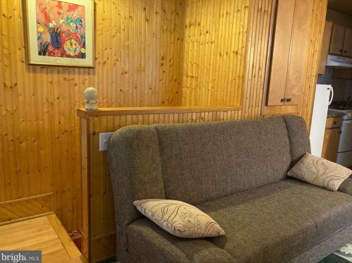 3204 Frankford Ave, Philadelphia PA 19135-1093 exterior