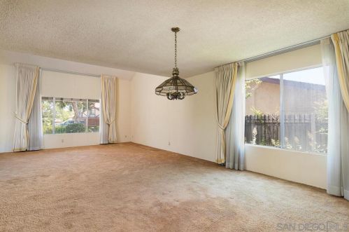 1201 Rippey St, El Cajon CA  92020-1741 exterior