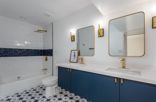 8112 10 Pl, Phoenix AZ 85014-1253 exterior