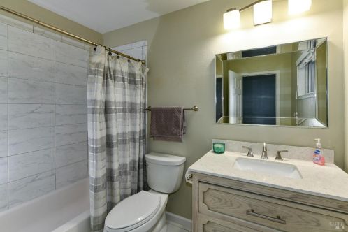 738 Jasmine Cir, Santa Rosa CA 95407-6780 exterior