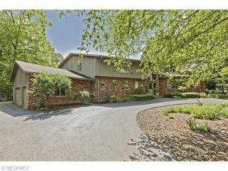 34910 Forest Ln, Cleveland, OH 44139-1441