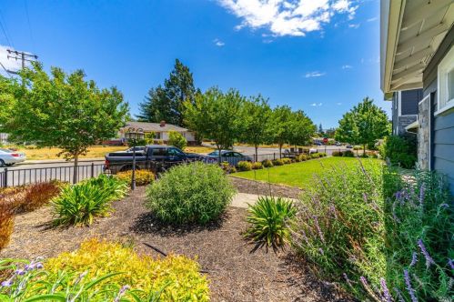 3303 Magowan Dr, Santa Rosa CA  95405-5117 exterior
