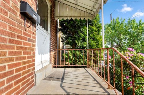 1126 Greenfield Ave, Pittsburgh, PA 15217-2959