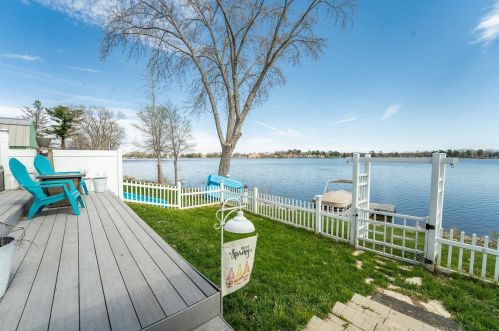 1326 Lakeview Dr, Tomah, WI 54660-1008