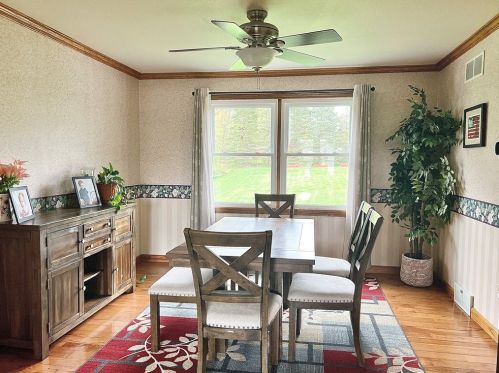 2413 Woodland Hills Dr, New Castle PA  16101-5557 exterior